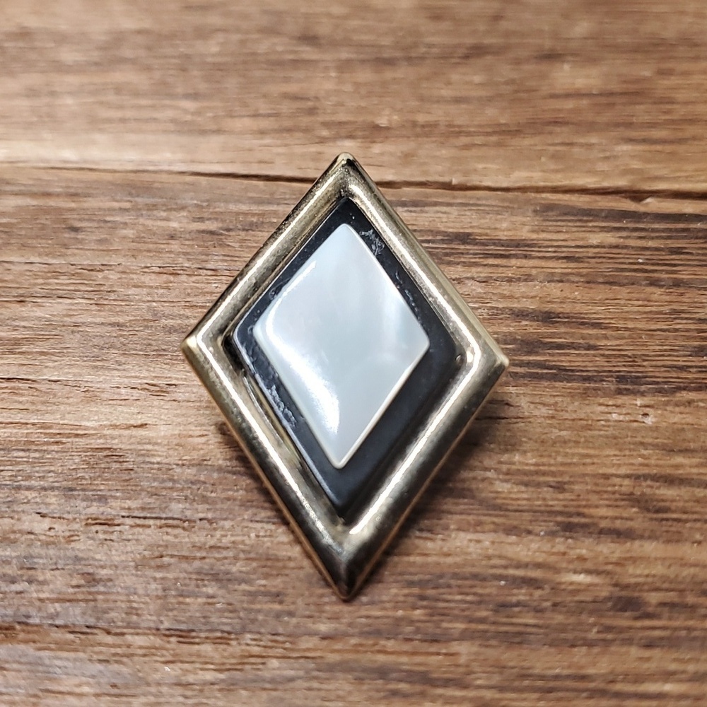 B837 moonstone diamond cut brooch